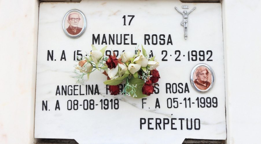 portugal, evora, cemetery, greve, memory plate